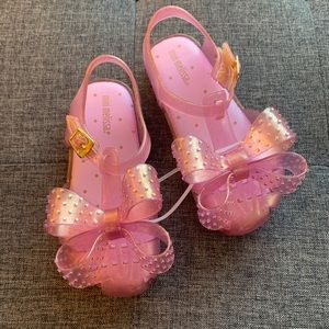 NWOT Mini Melissa pink with gold studded bows